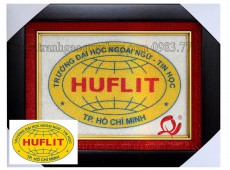 Tranh Gạo Màu - Logo Trường HUFLIT 20 x 30